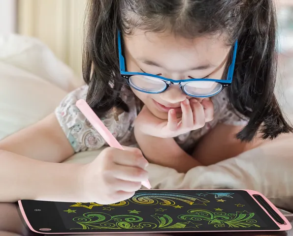 Gabba Goods' 10.5'' Multi-Color LCD Drawing and Doodling Pad