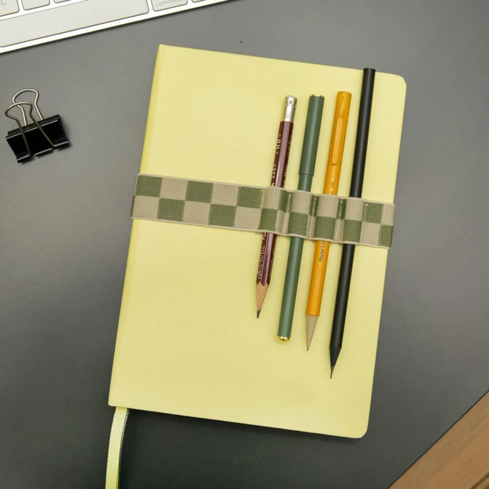 Kikkerland Book Band Pen Holder Loop, Green